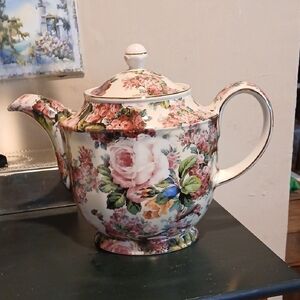 Vintage Floral Teapot with Multicolor Design